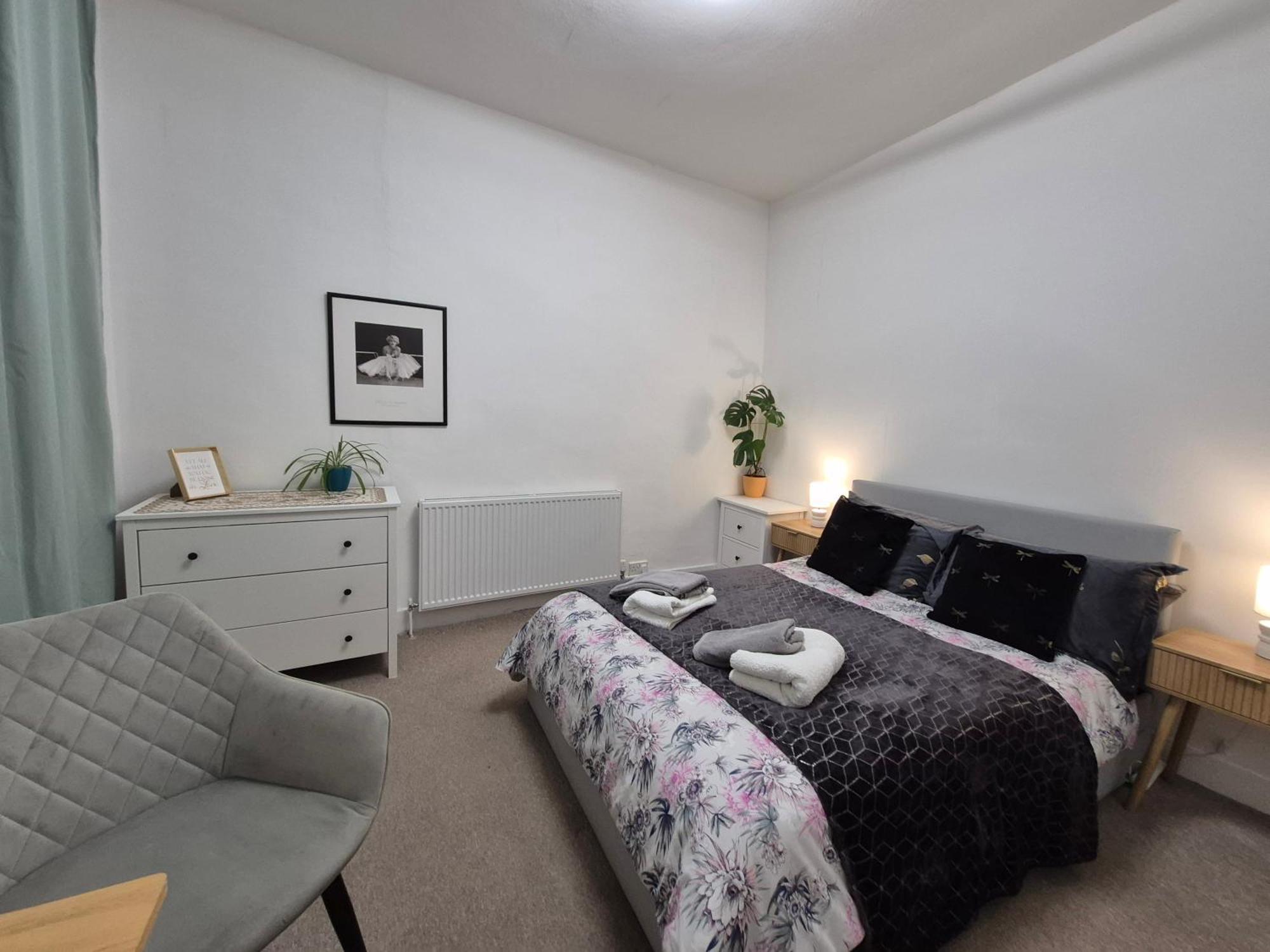 Stylish And Bright Flat In London N8 Turnpike Lane - Piccadilly Line Apartment Exterior foto